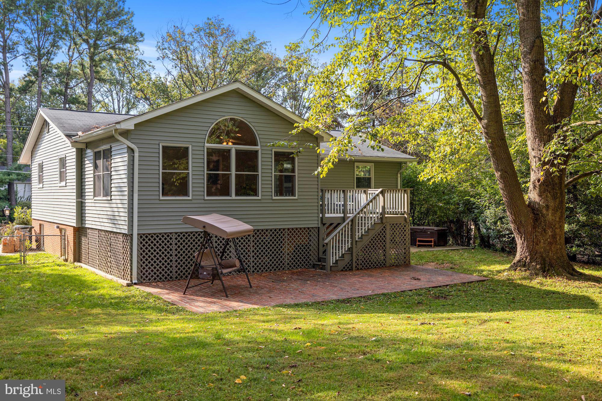 9746 Vale Road Vienna, VA 22181 - Photo 35 of 38 Gallery Image 35