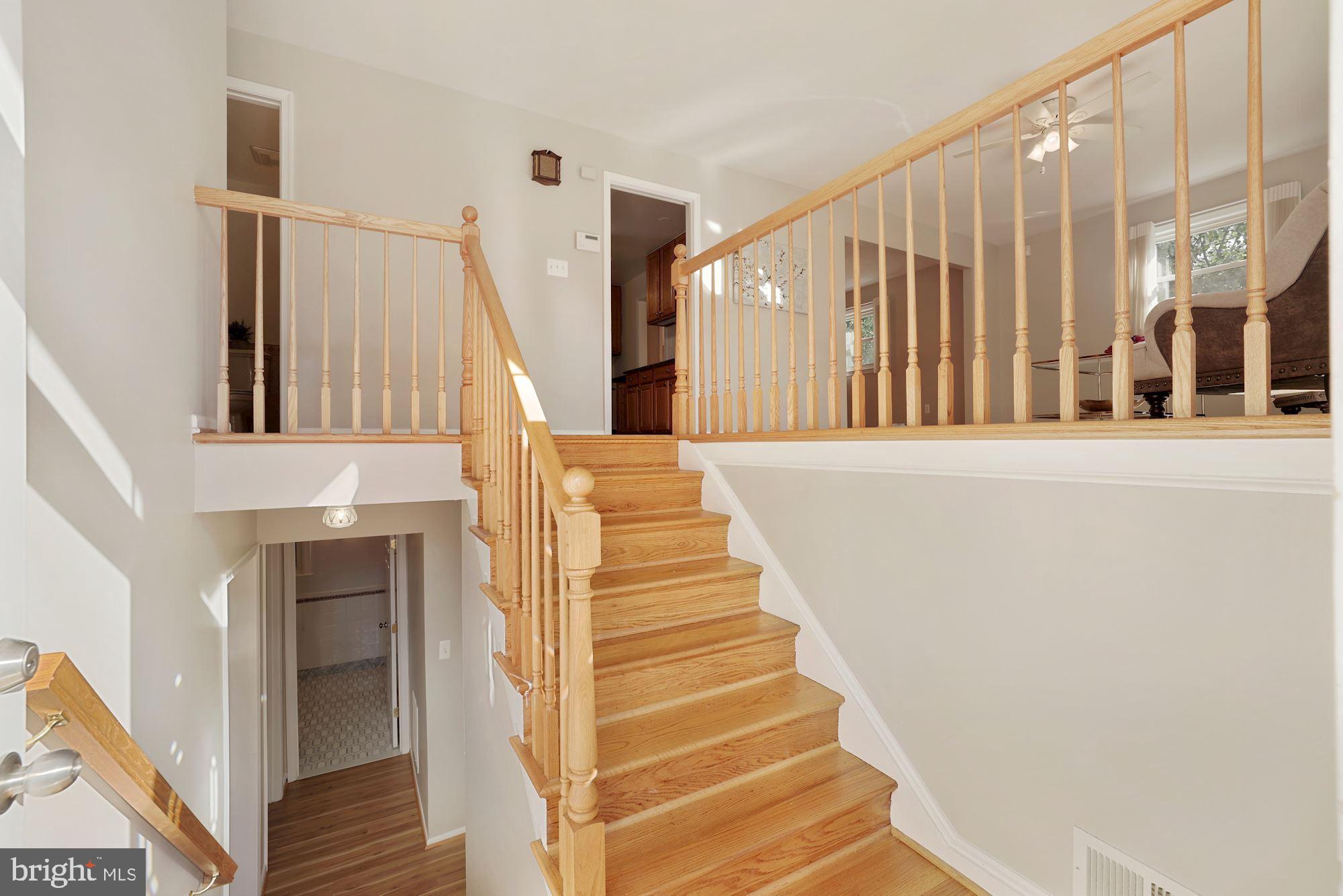 9746 Vale Road Vienna, VA 22181 - Photo 5 of 38 Gallery Image 5