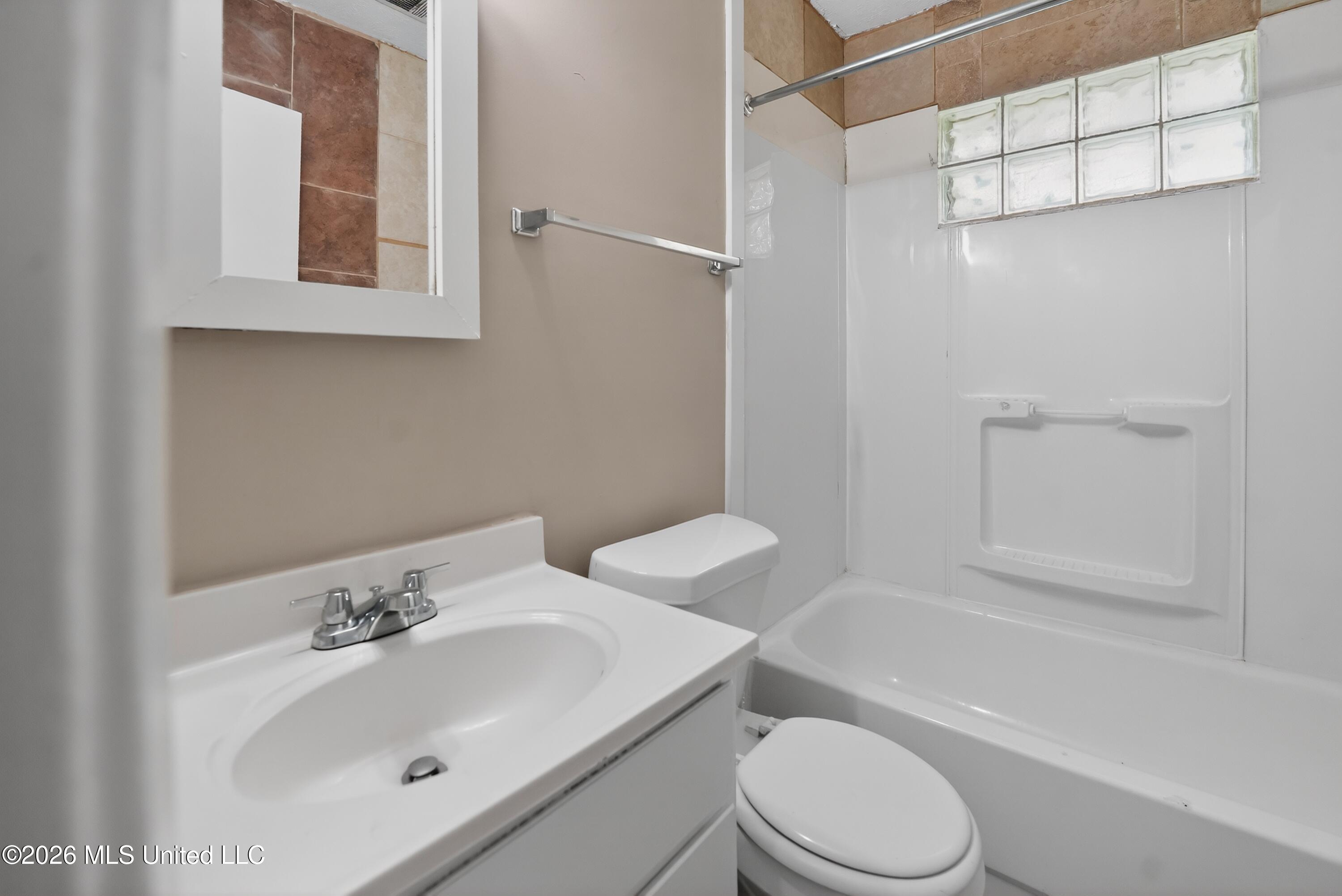 1220 Deeb Street Pearl, MS 39208 - Photo 31 of 32 31_1220_Deeb_St-Bathroom-7346