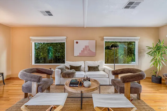 $315,000 | 166 7 Flags Circle, Sonoma, CA 95476