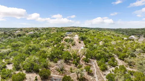 $724,500 | 900 Deer Creek Circle, Dripping Springs, TX 78620
