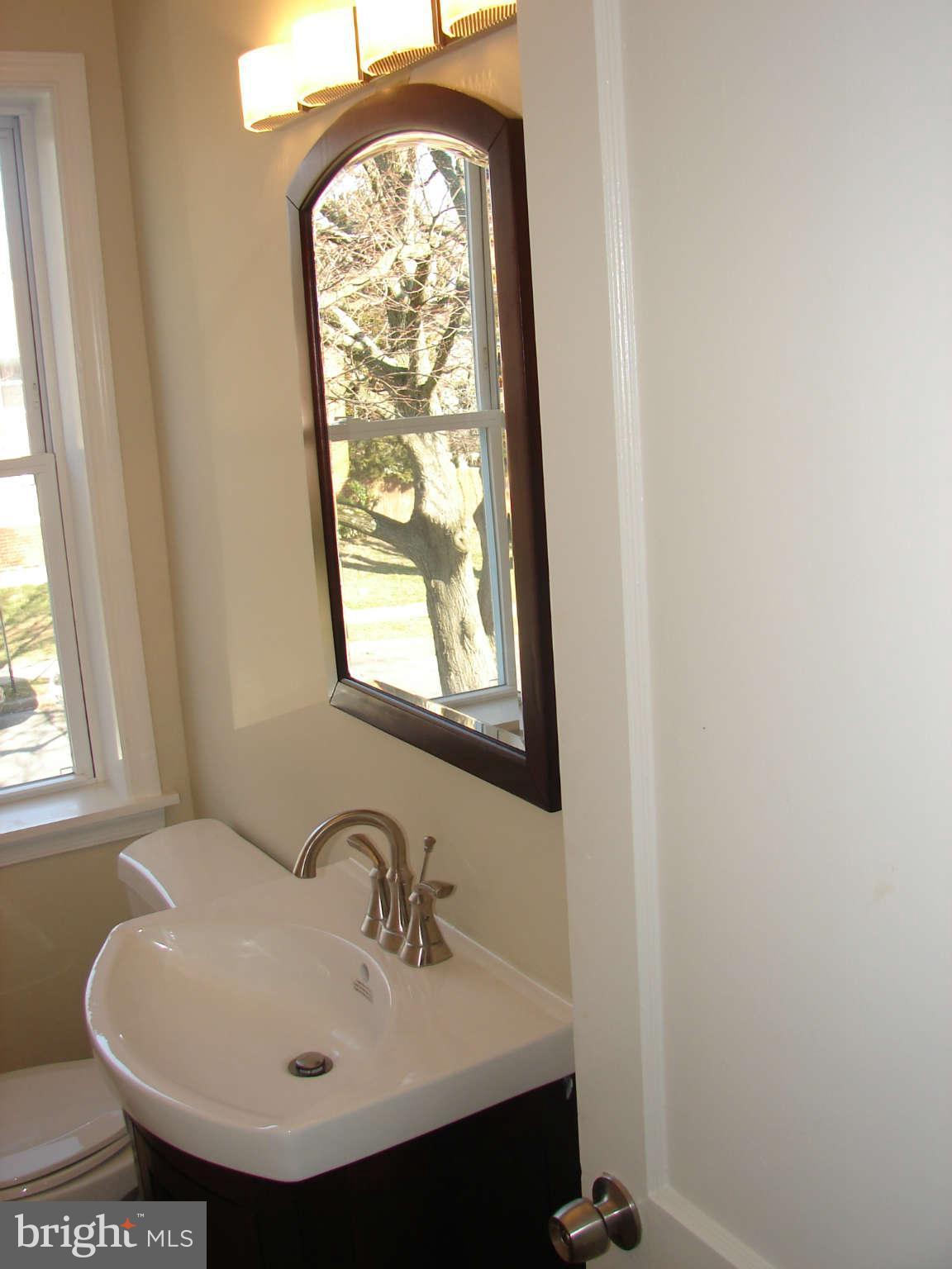 5413 Sagra Road Baltimore, MD 21239 - Photo 11 of 17 Bath