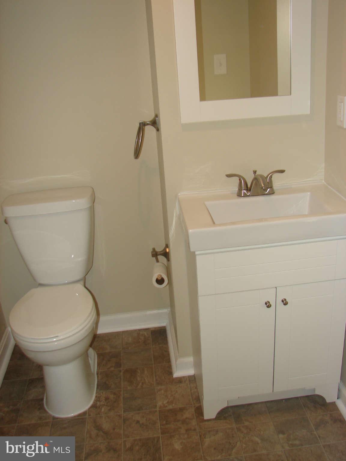 5413 Sagra Road Baltimore, MD 21239 - Photo 16 of 17 Bath