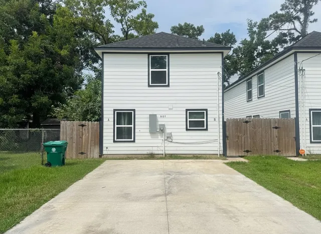 $385,000 | 8107 Denton Street, Houston, TX 77028