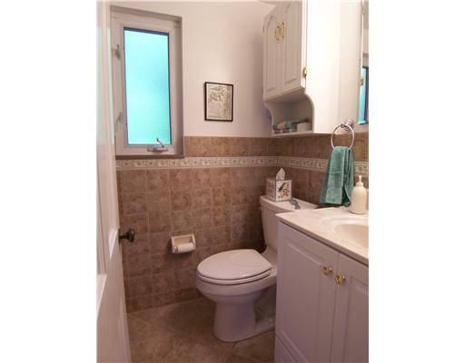 324 Edgewood Road Forest Hills, PA 15221 - Photo 10 of 18 Master Bath/Spa.