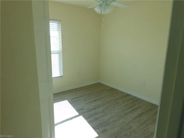 a view of empty room with window