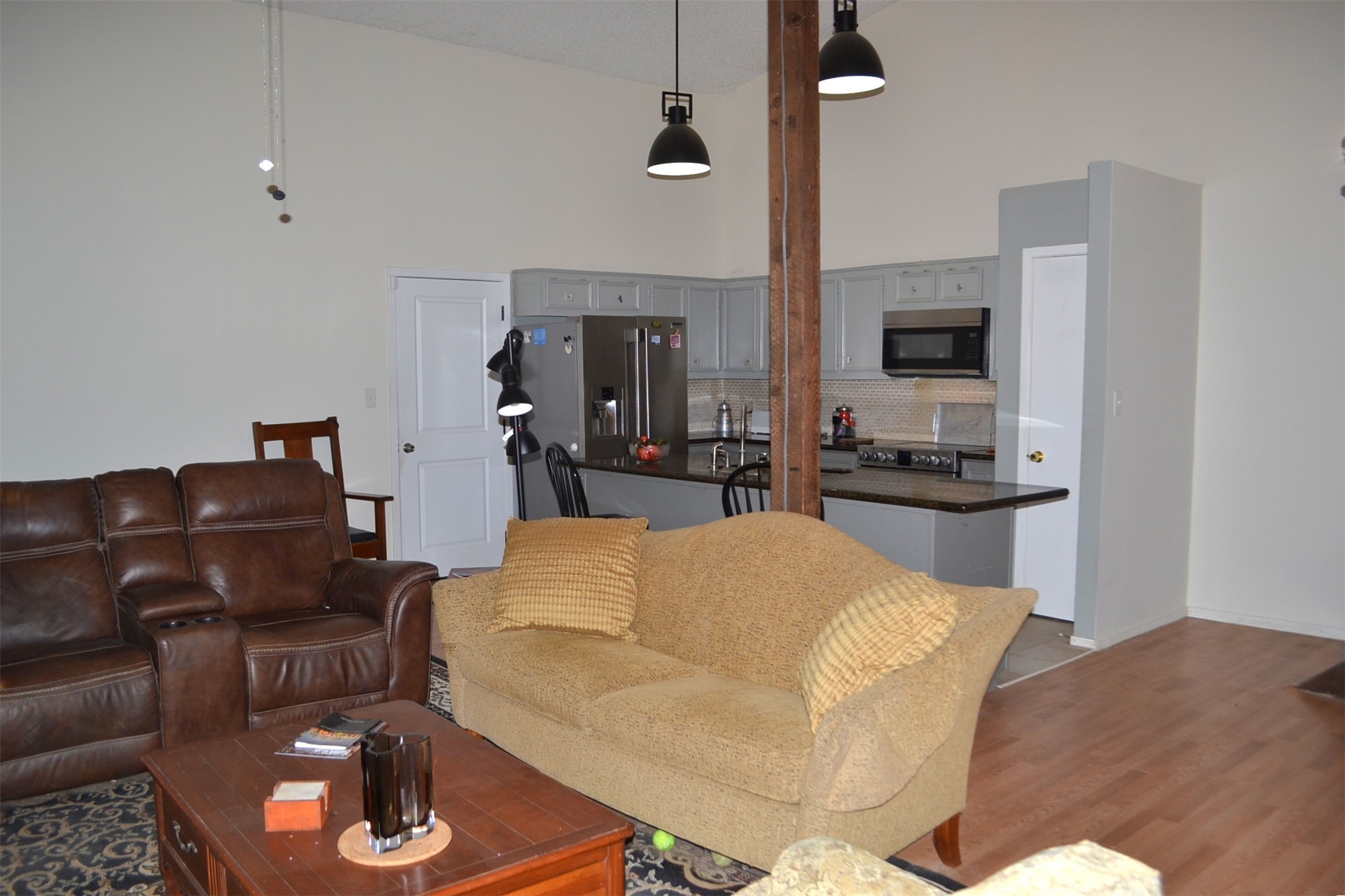 2931 Whitman Drive Montgomery, TX 77356 - Photo 10 of 49 a living room with furniture and a flat screen tv