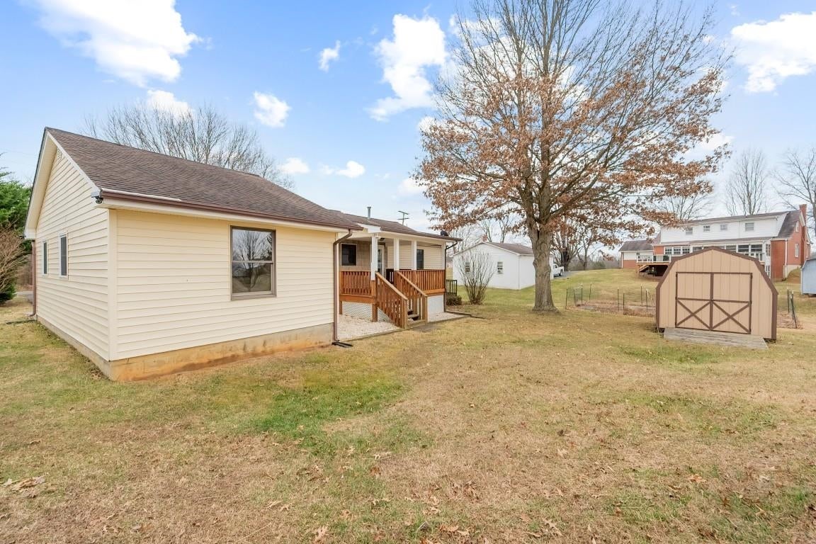 7621 Brooklyn Road Radford, VA 24141 - Photo 53 of 66 Gallery Image 53