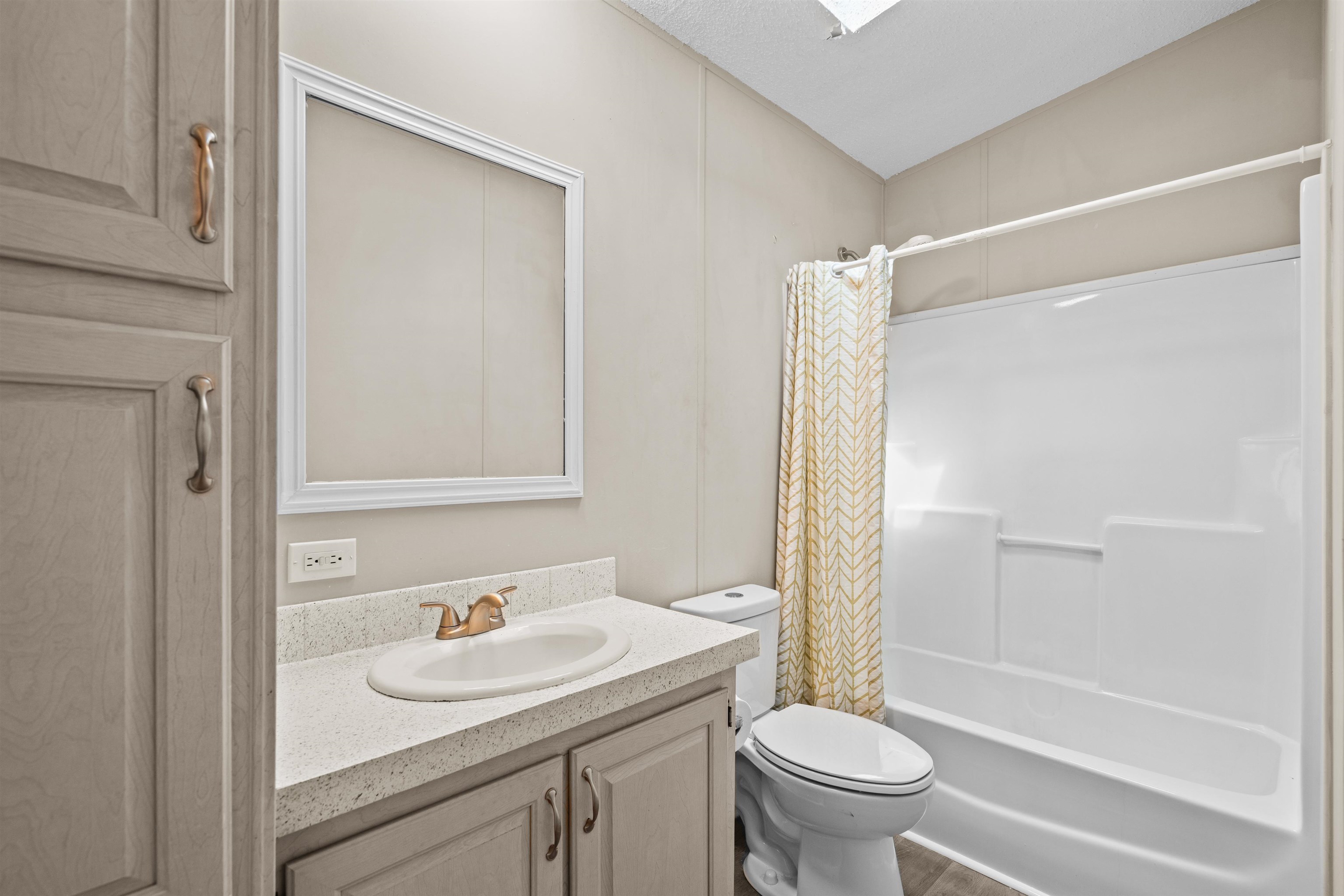 2130 Carter Road St. Augustine, FL 32084 - Photo 41 of 67 Full bath featuring vanity and shower / bath combo