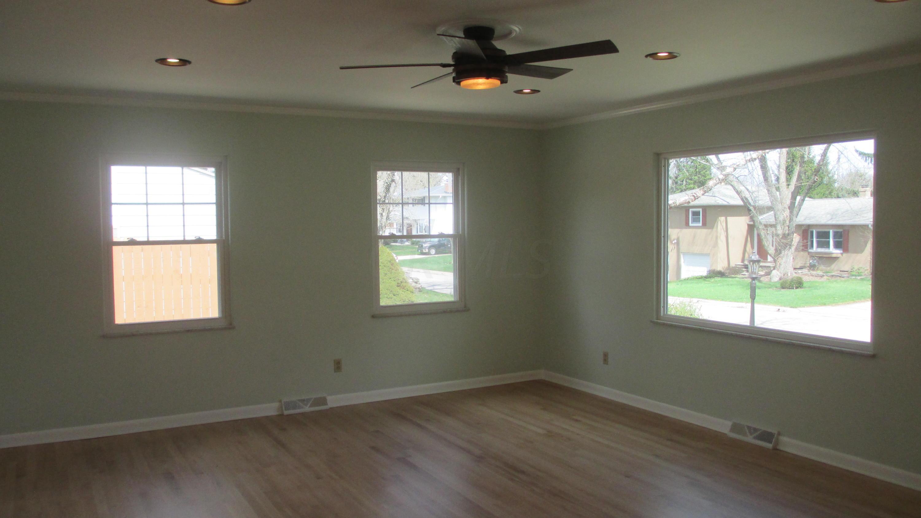 4119 Kendale Road Columbus, OH 43220 - Photo 2 of 8 Gallery Image 2