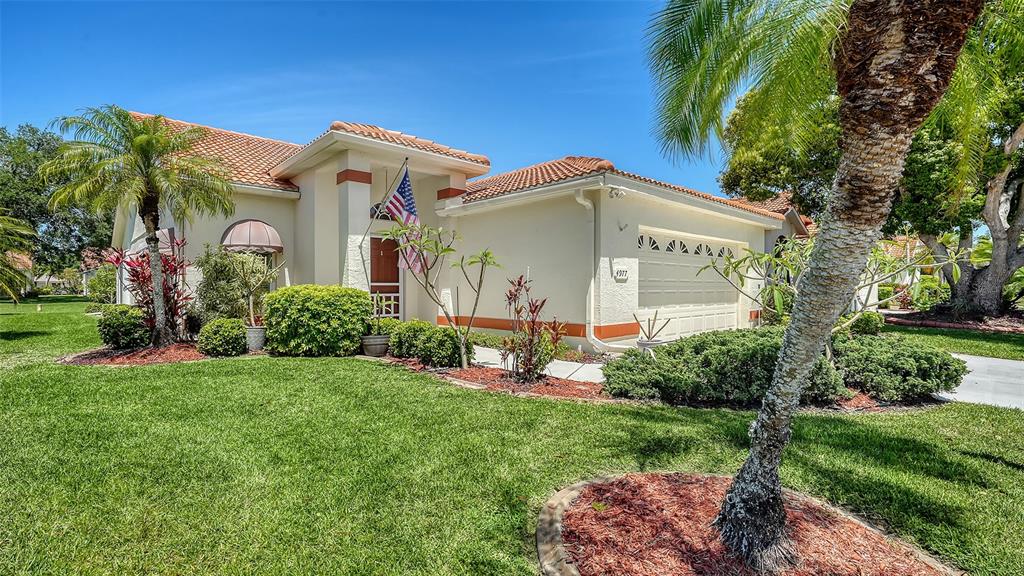 4977 Tamarack Trail Venice, FL 34293 - Photo 1 of 67