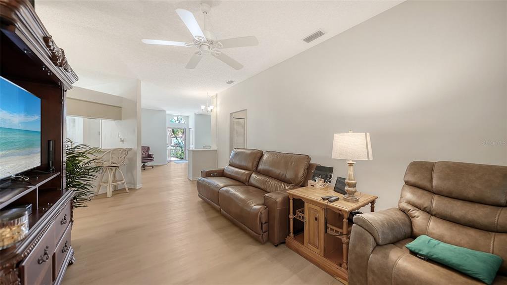 4977 Tamarack Trail Venice, FL 34293 - Photo 17 of 67