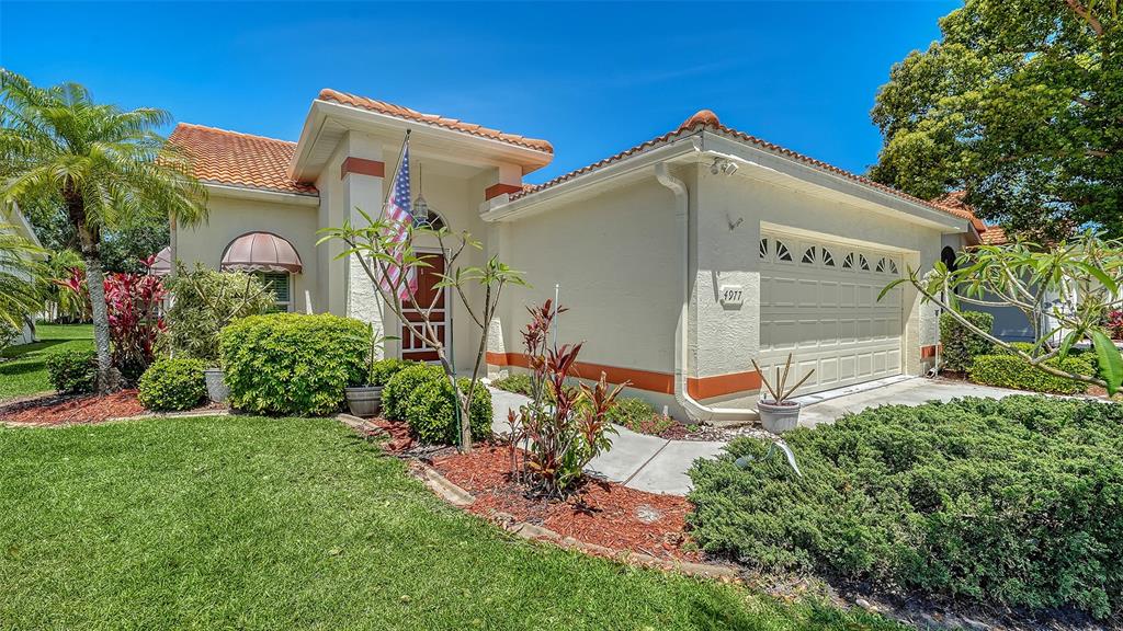 4977 Tamarack Trail Venice, FL 34293 - Photo 2 of 67