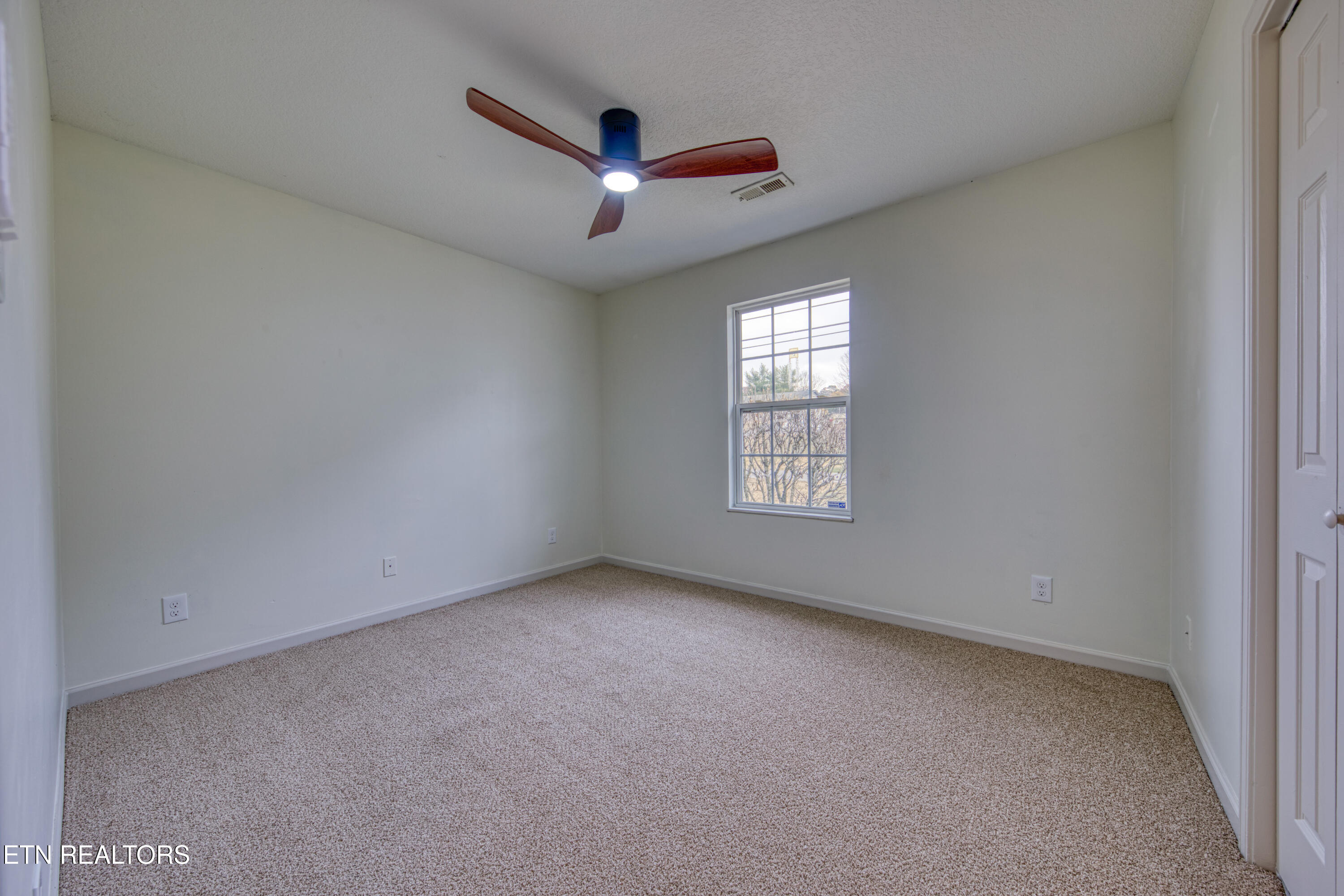 18917 Martel Road Lenoir City, TN 37772 - Photo 13 of 25 0H3A0089_77