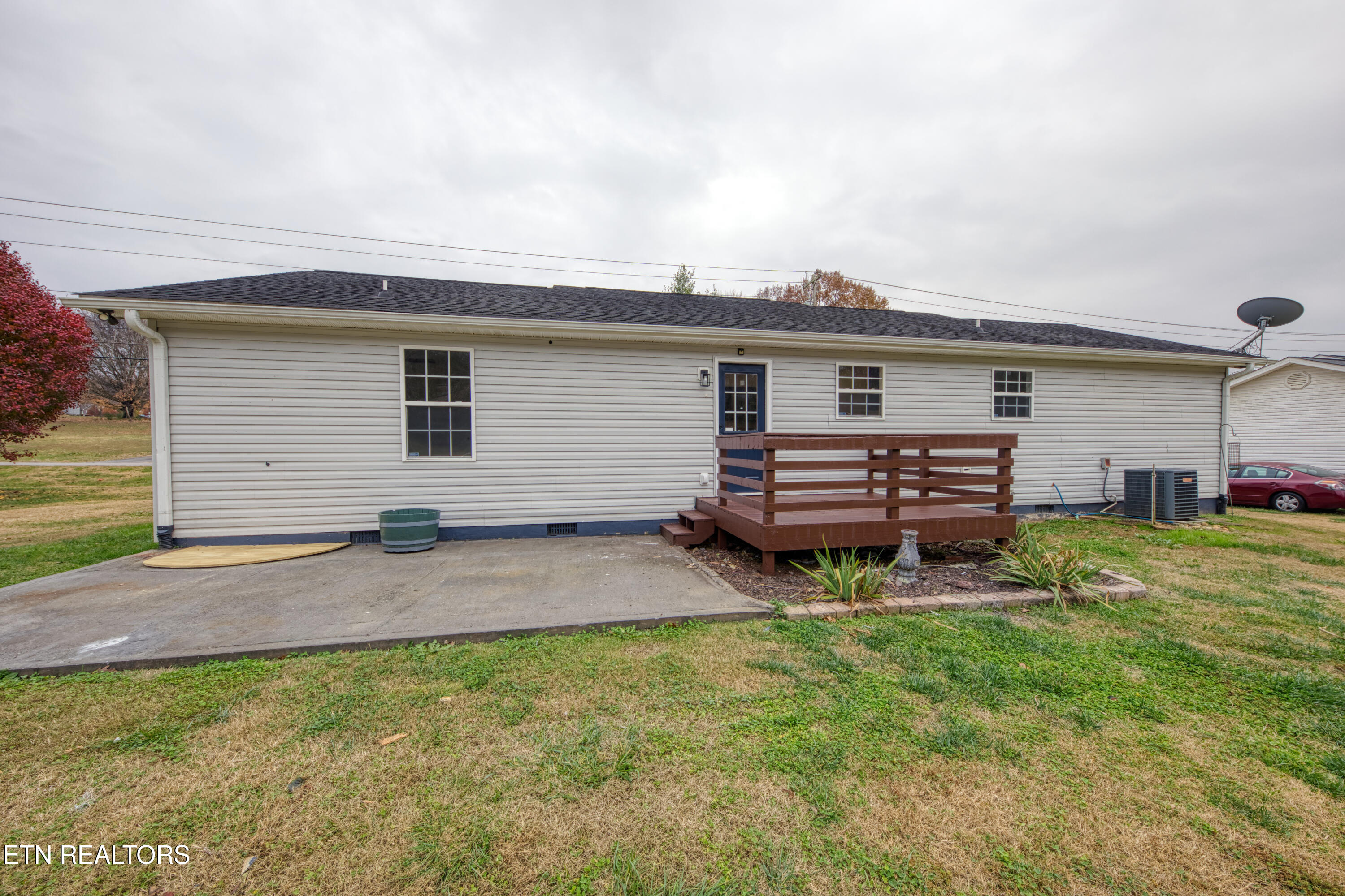 18917 Martel Road Lenoir City, TN 37772 - Photo 22 of 25 0H3A0033_61