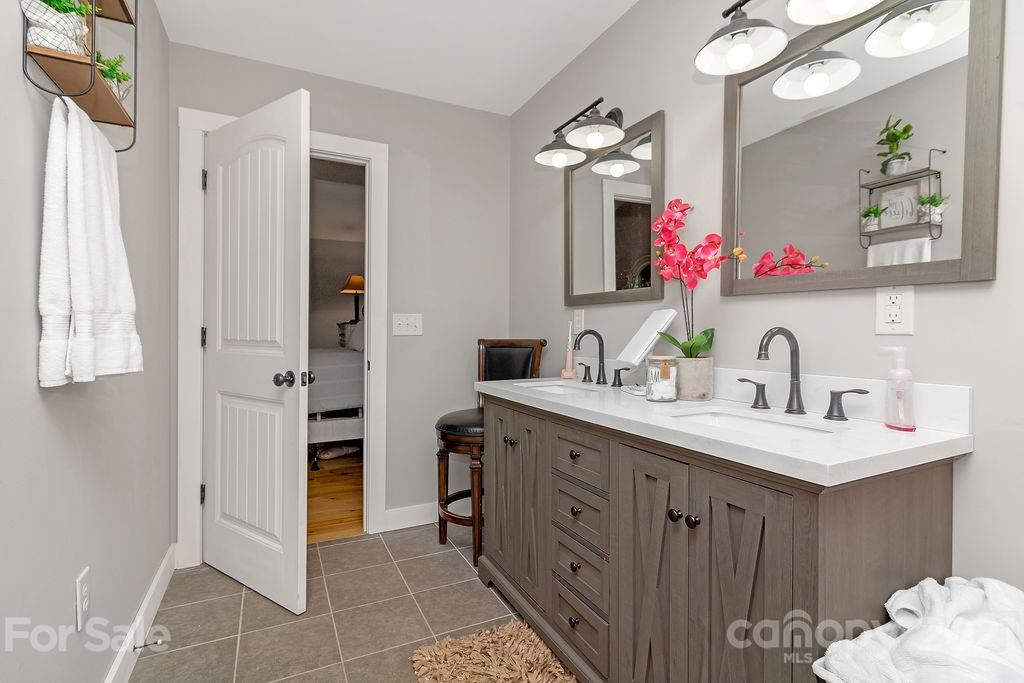368 Uplands Road Brevard, NC 28712 - Photo 16 of 40 Gallery Image 16