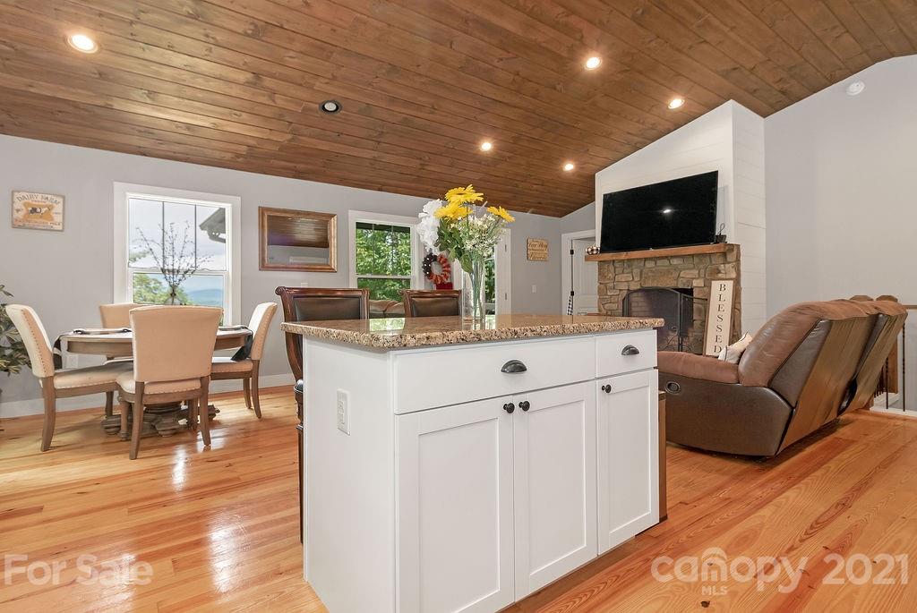 368 Uplands Road Brevard, NC 28712 - Photo 6 of 40 Gallery Image 6