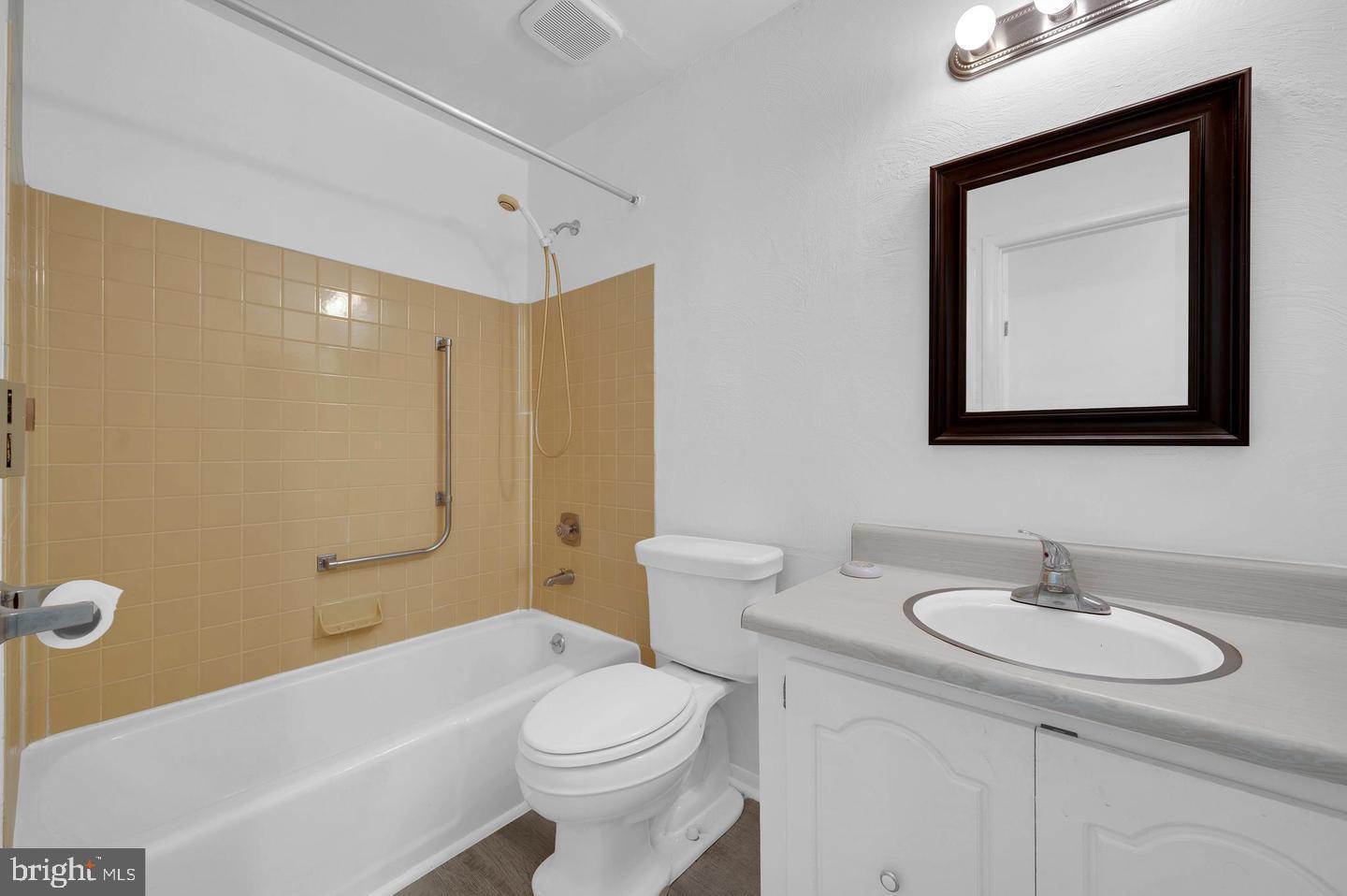 16 B Sycamore Access Road Manahawkin, NJ 08050 - Photo 10 of 13 Gallery Image 10