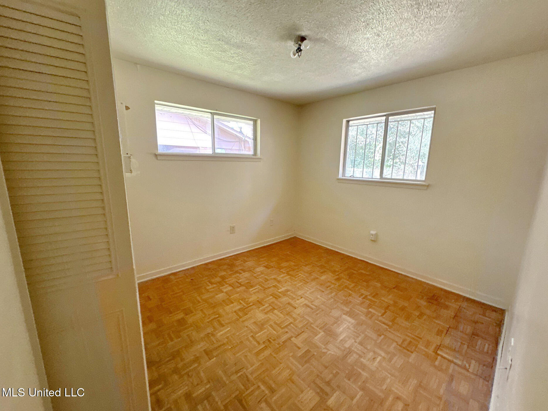 3704 John F Kennedy Boulevard, Unit J Jackson, MS 39213 - Photo 7 of 18 7-Sep 11 2025 02_37pm-khKe