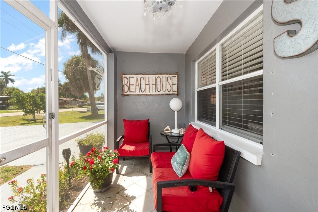 162 Brooks Road North Fort Myers, FL 33917 - Photo 5 of 32