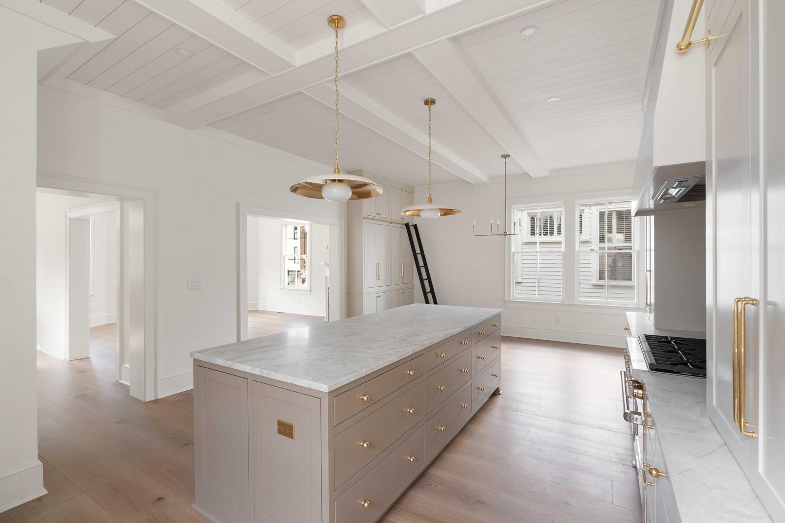 20 Bennett Street Charleston, SC 29401 - Photo 12 of 68 15