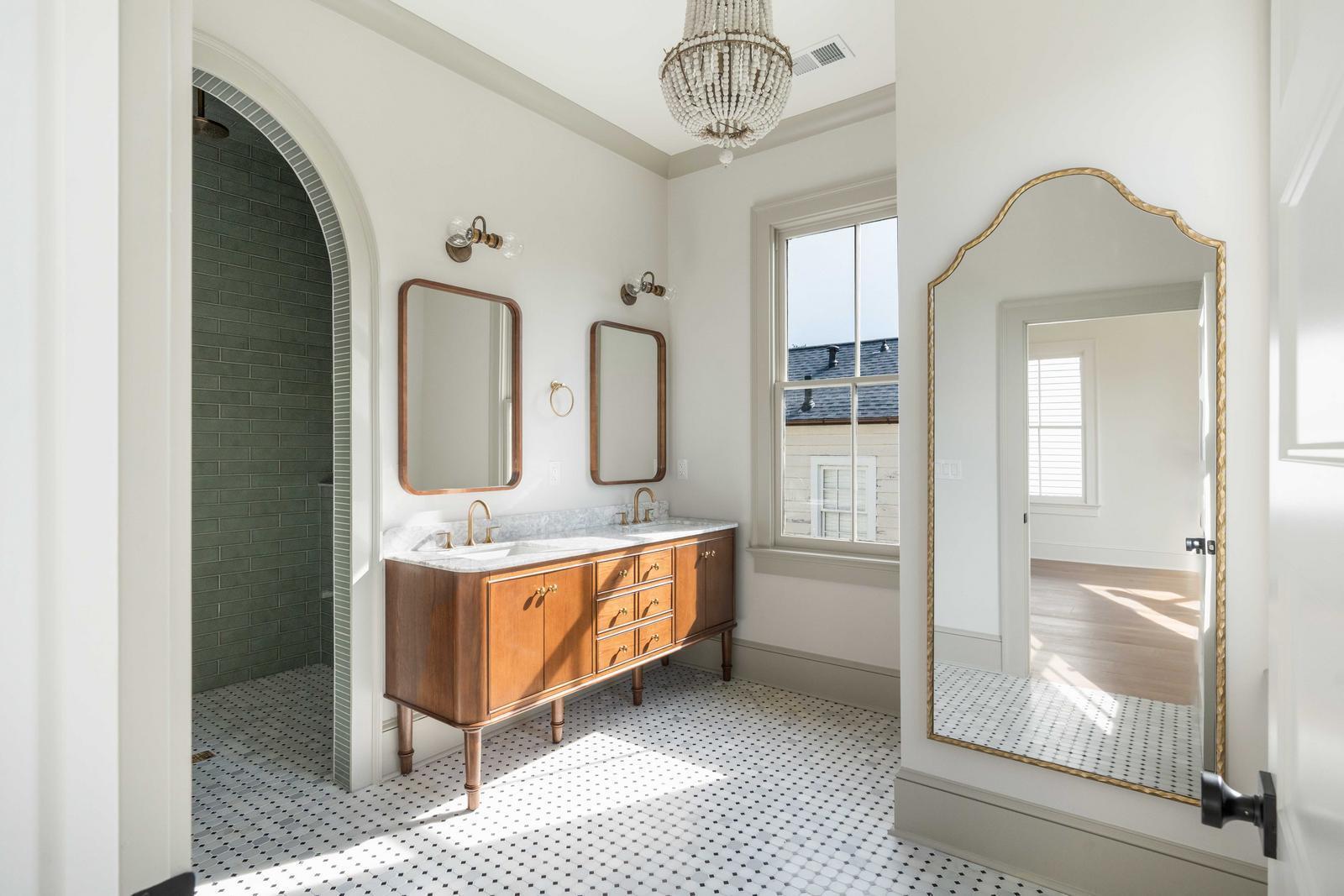 20 Bennett Street Charleston, SC 29401 - Photo 4 of 68 35