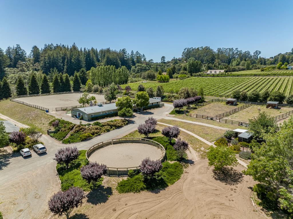 2125 Pleasant Valley Road Aptos, CA 95003 - Photo 5 of 100 Gallery Image 5