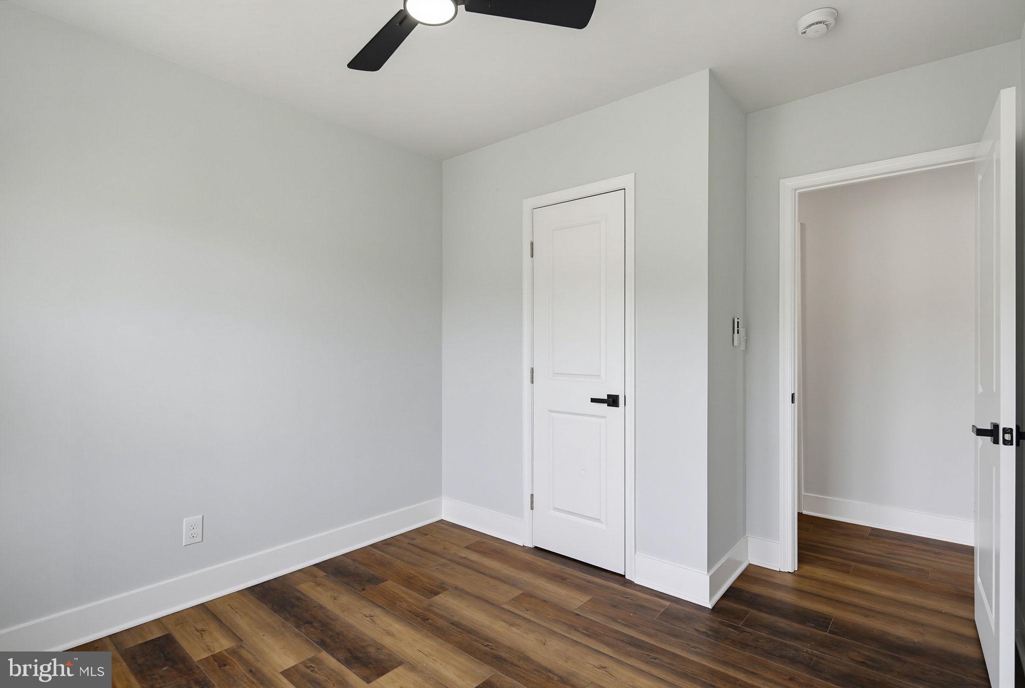 323 3rd Avenue Baltimore, MD 21227 - Photo 12 of 37