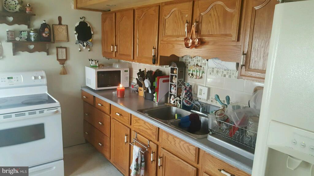 8903 Corner Road Hancock, MD 21750 - Photo 11 of 16 Kitchen
