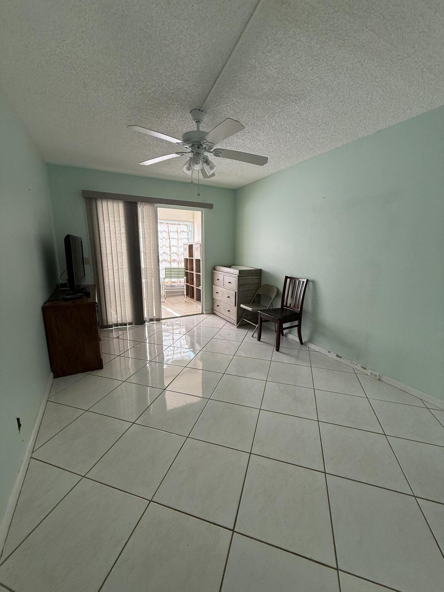 3018 Wolverton East, Unit 3018 Boca Raton, FL 33434 - Photo 6 of 10 3018 004new