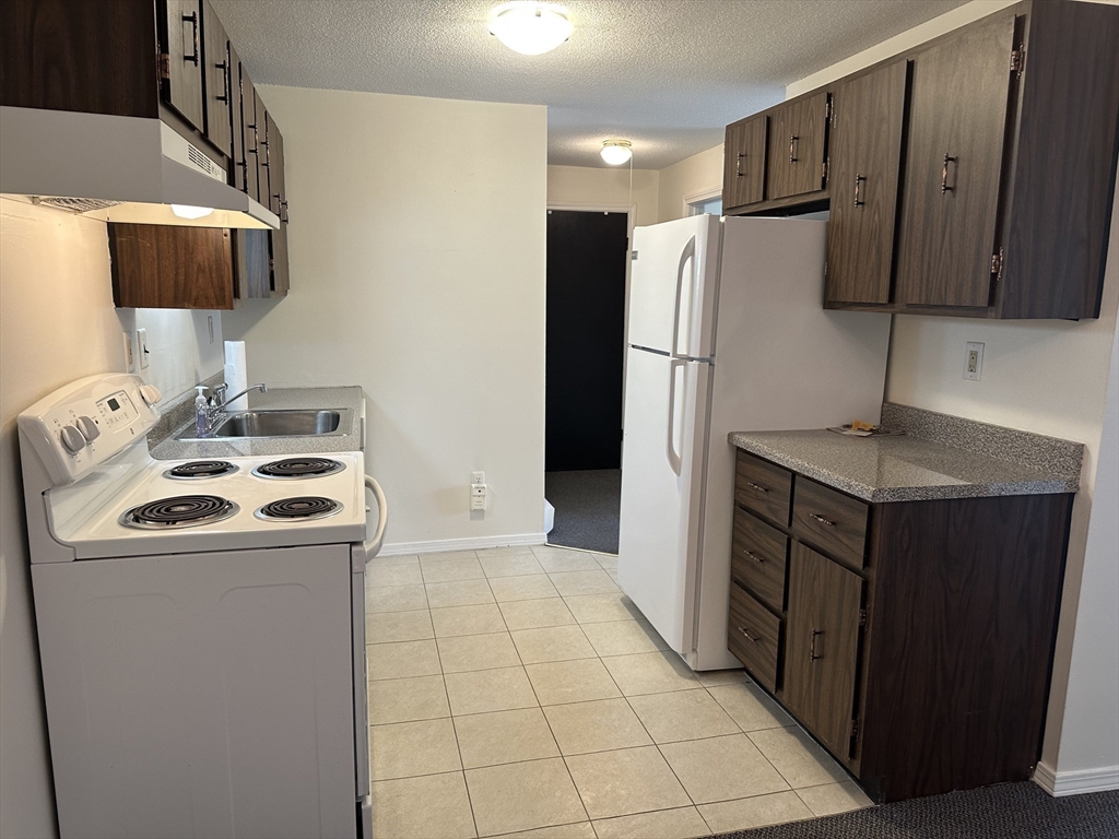 80 Damon Road, Unit 2303 Northampton, MA 01060 - Photo 11 of 23