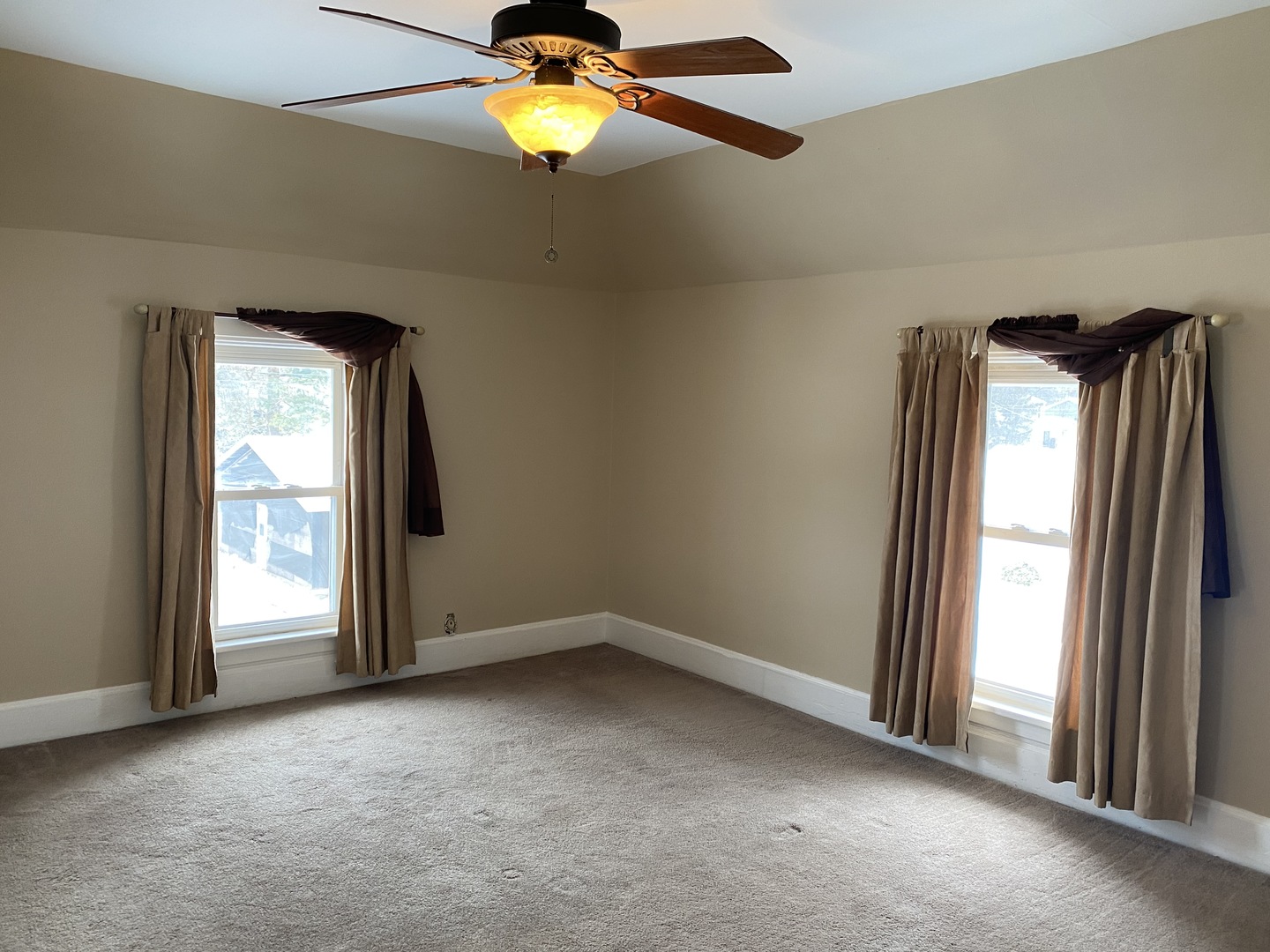 310 South Genoa Street Genoa, IL 60135 - Photo 10 of 22