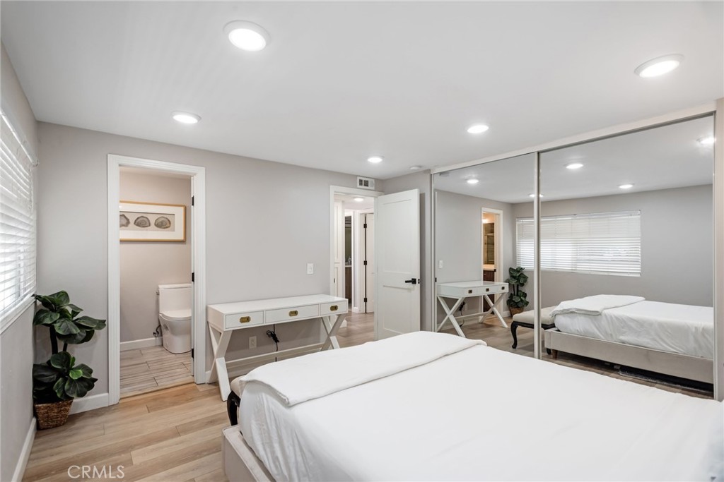 2208 The Strand Manhattan Beach, CA 90266 - Photo 24 of 65