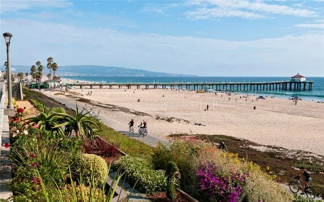 $11,995,000 | 2208 The Strand, Manhattan Beach, CA 90266