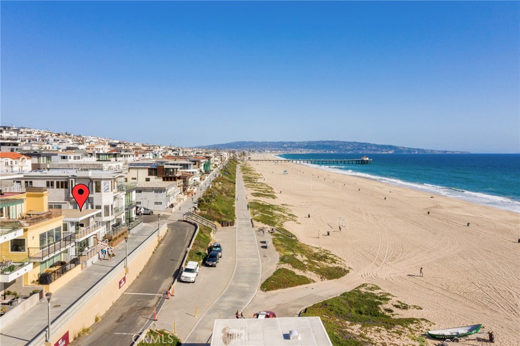 2208 The Strand Manhattan Beach, CA 90266 - Photo 8 of 65