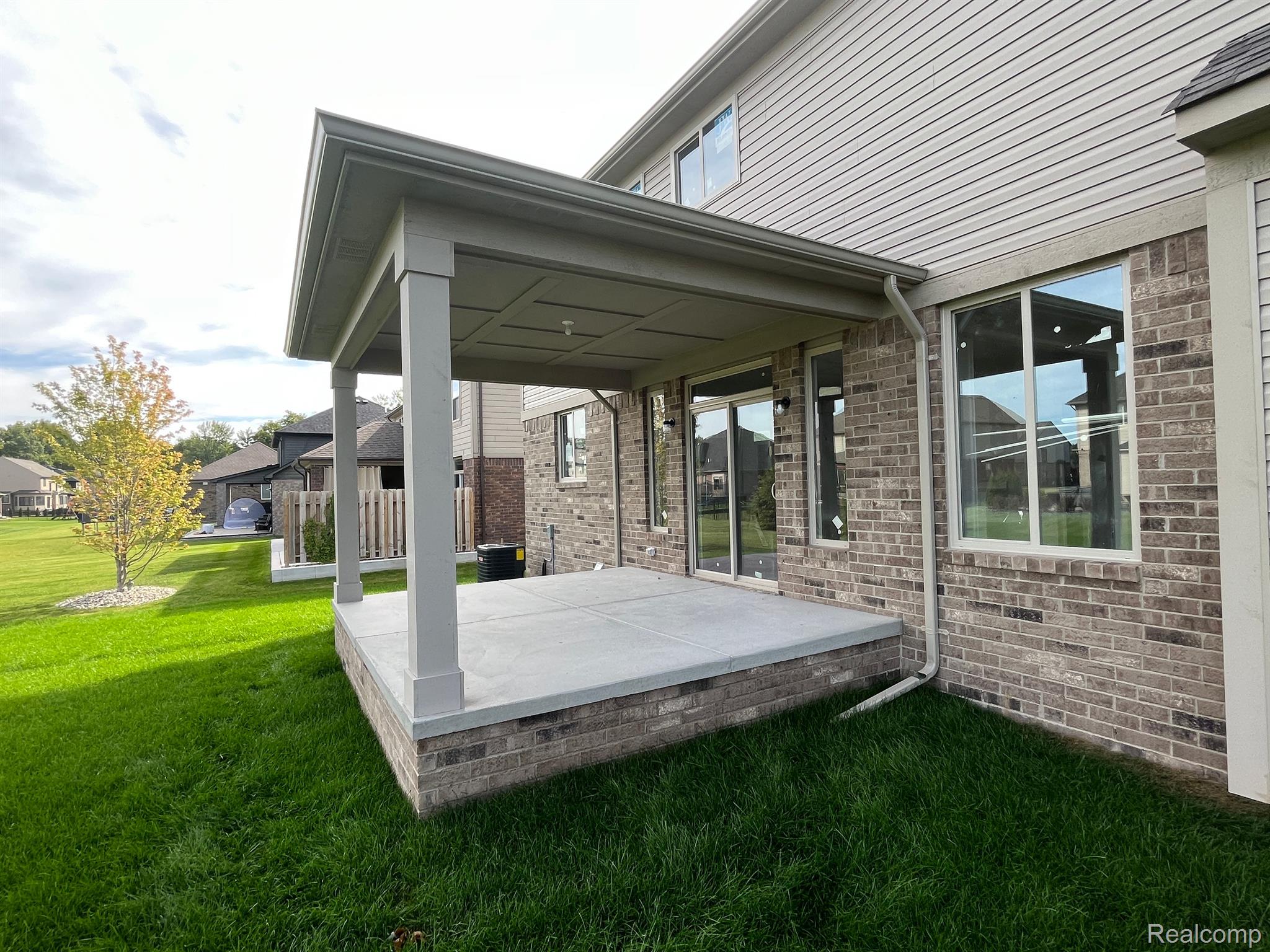 21941 Rustic Drive Macomb, MI 48044 - Photo 4 of 52 Gallery Image 4