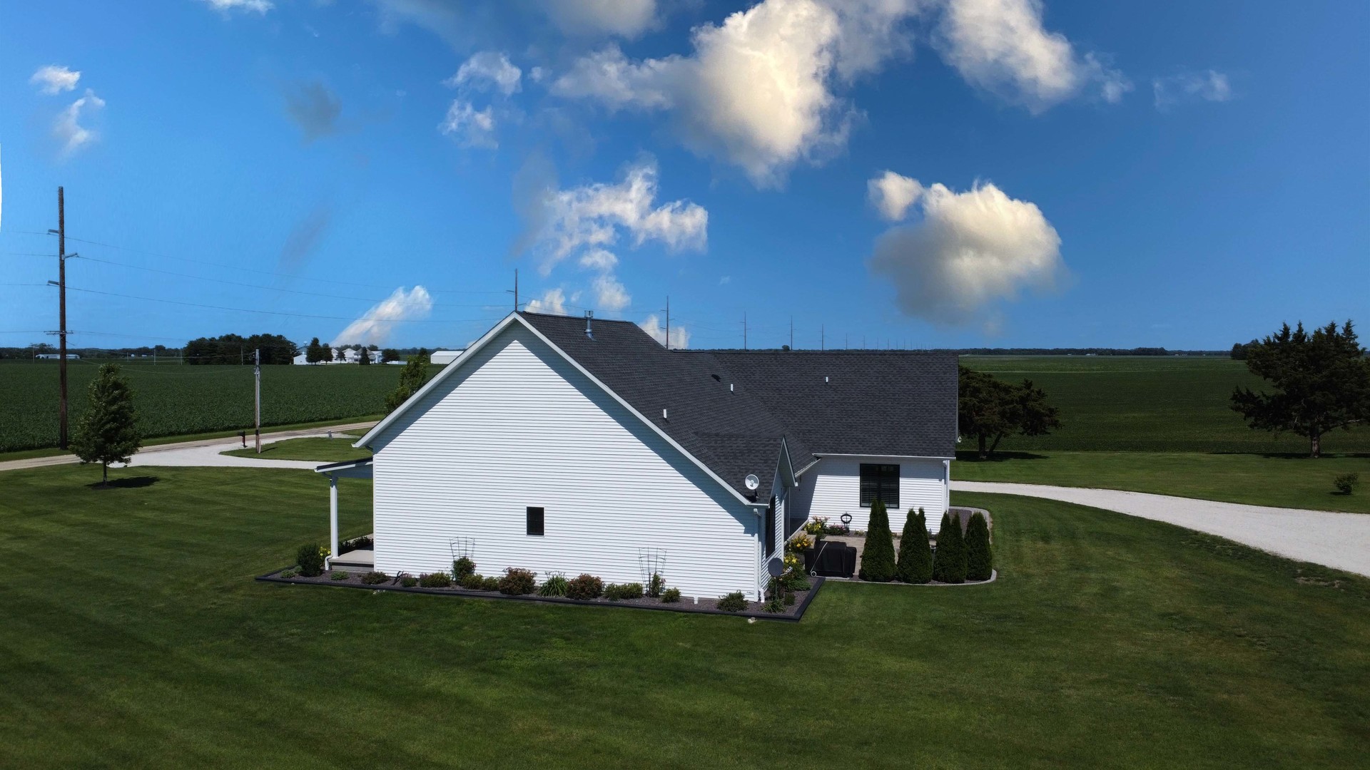 1770 East 1700 North Road Watseka, IL 60970 - Photo 13 of 77
