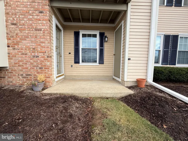 $2,300 | 301 Society Place, Newtown, PA 18940