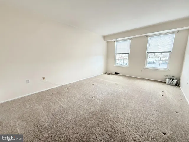 $2,300 | 301 Society Place, Newtown, PA 18940