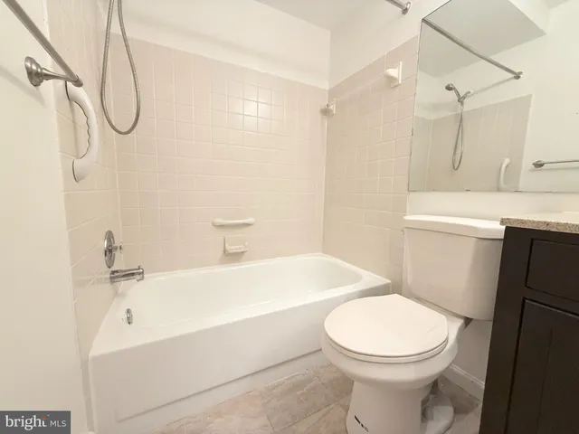 $2,300 | 301 Society Place, Newtown, PA 18940