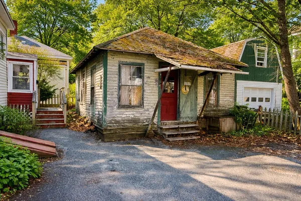 $625,000 | 17 Bowles Avenue, Bar Harbor, ME 04609