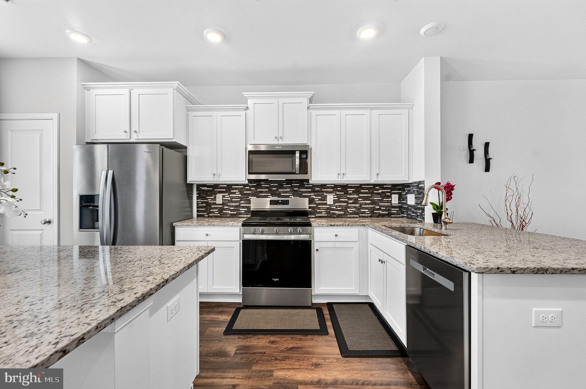 44 Stanton Rd Mount Mount Holly, NJ 08060 - Photo 6 of 25