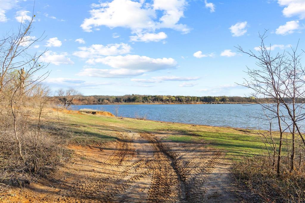 1053 Paradise Cove Road Pottsboro, TX 75076 - Photo 33 of 35 Lake Texoma shoreline beach