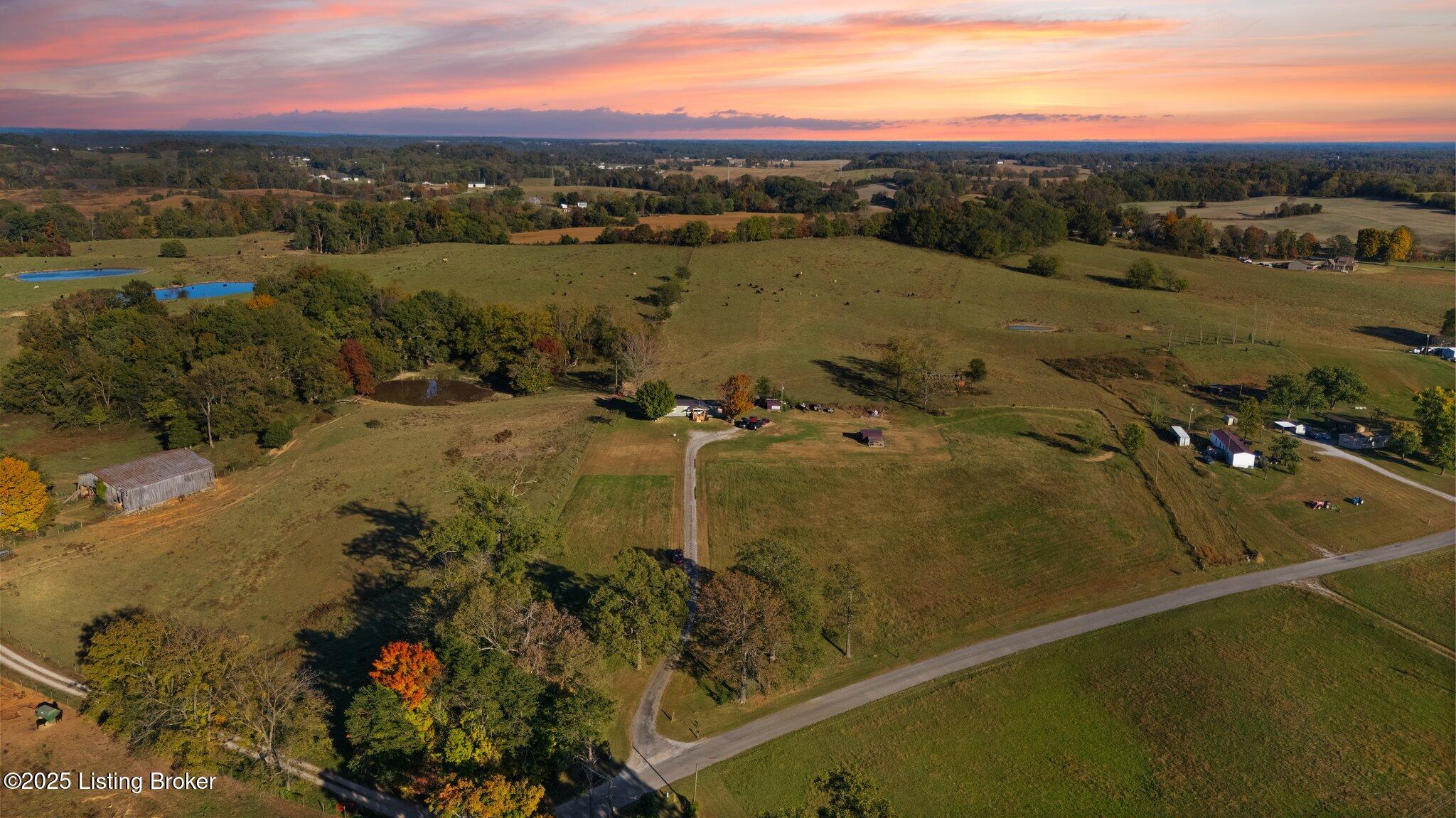 1296 Fairview Church-Pascal Road Hardyville, KY 42746 - Photo 19 of 58 17-web-or-mls-DJI_20241021160225_0822_D