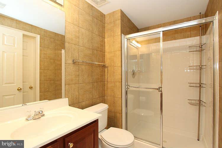 1616 Rising Ridge Road Mount Airy, MD 21771 - Photo 26 of 30 Bath