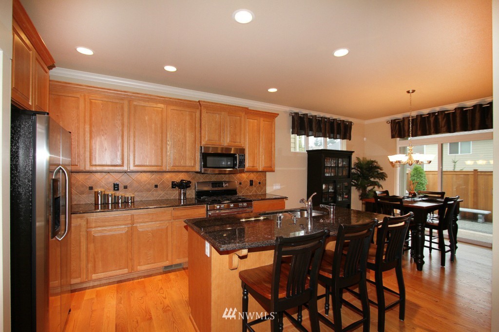 22502 37th Avenue Southeast Bothell, WA 98021 - Photo 4 of 20