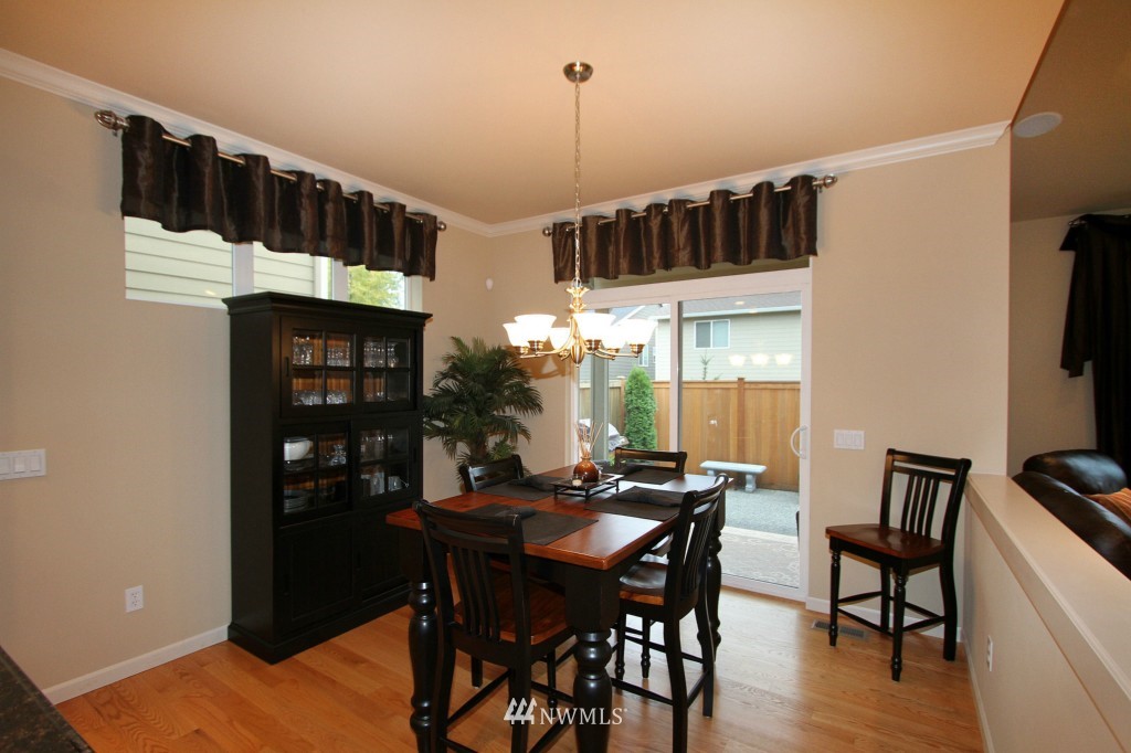 22502 37th Avenue Southeast Bothell, WA 98021 - Photo 5 of 20