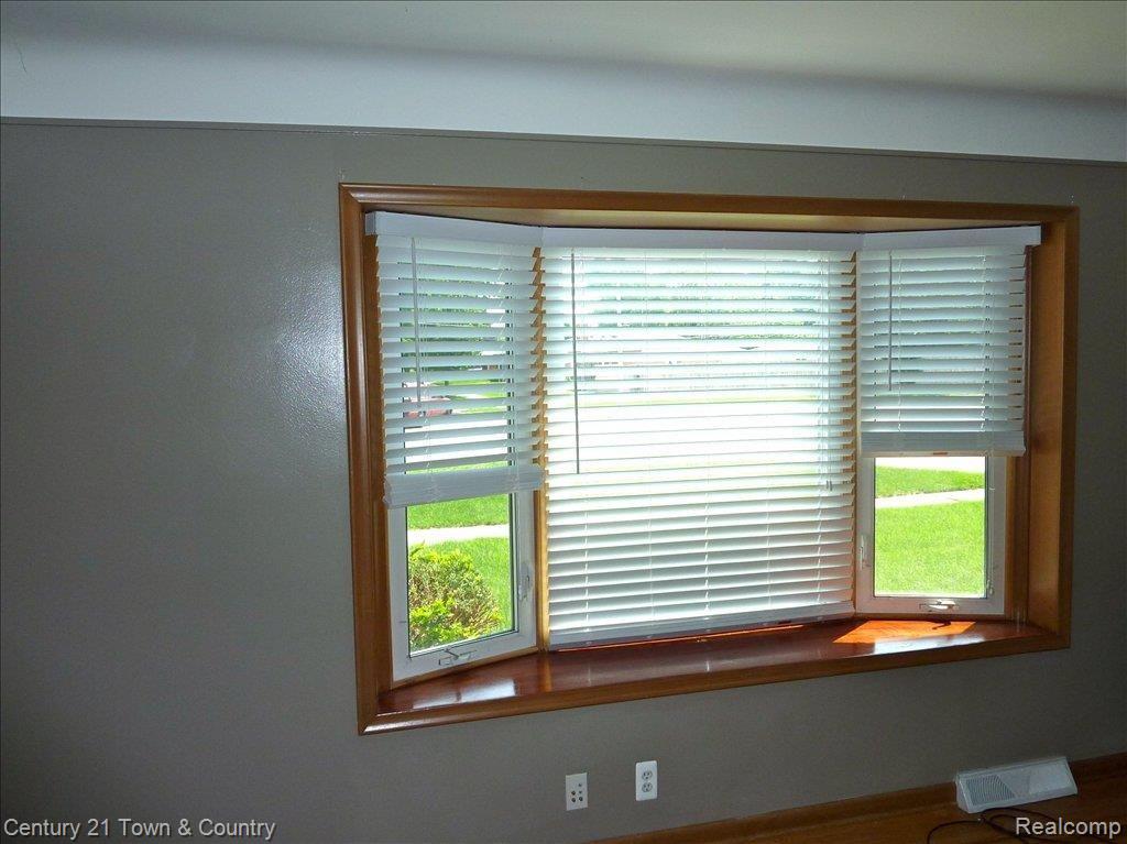 Large Bay Window in Living Room