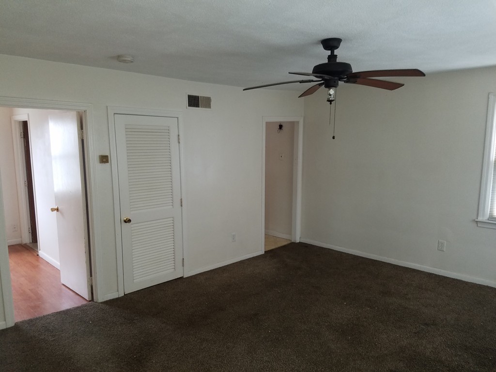 220 Wade Street Fall River, MA 02721 - Photo 3 of 8