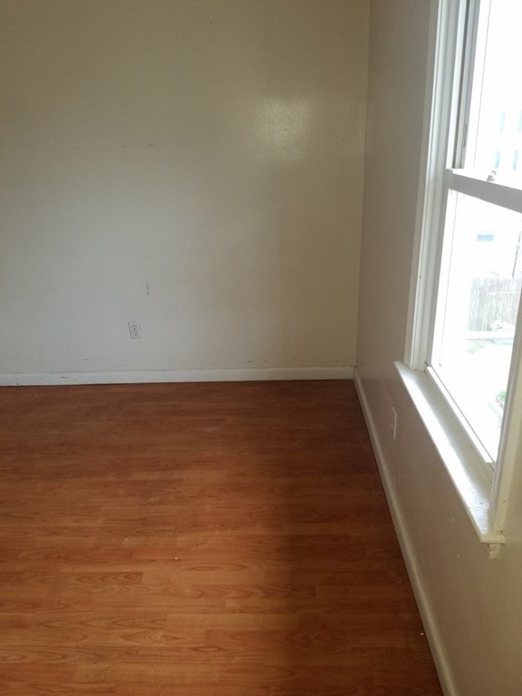 220 Wade Street Fall River, MA 02721 - Photo 5 of 8